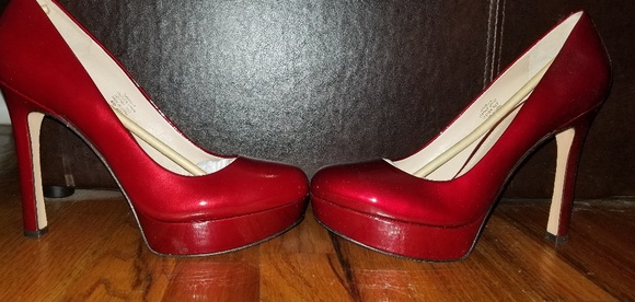 Heels - Picture 1 of 6